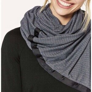 LULULEMON Scarf OS Vinyasa Infinity Multi Way Snap Closure Herringbone Gray